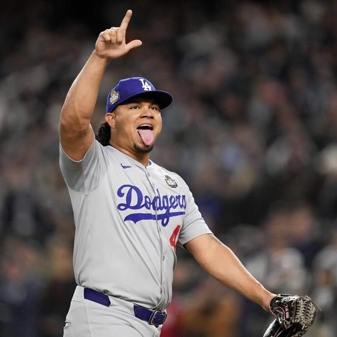 Freeman and Buehler lead Dodgers past slumping Yankees 4-2 for 3-0 advantage in World Series